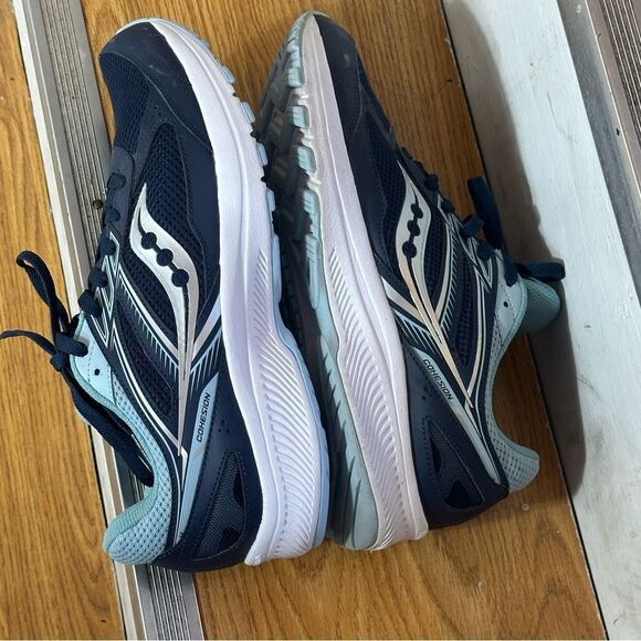 Saucony Teal and Navy Sneakers - Picture 5 of 7